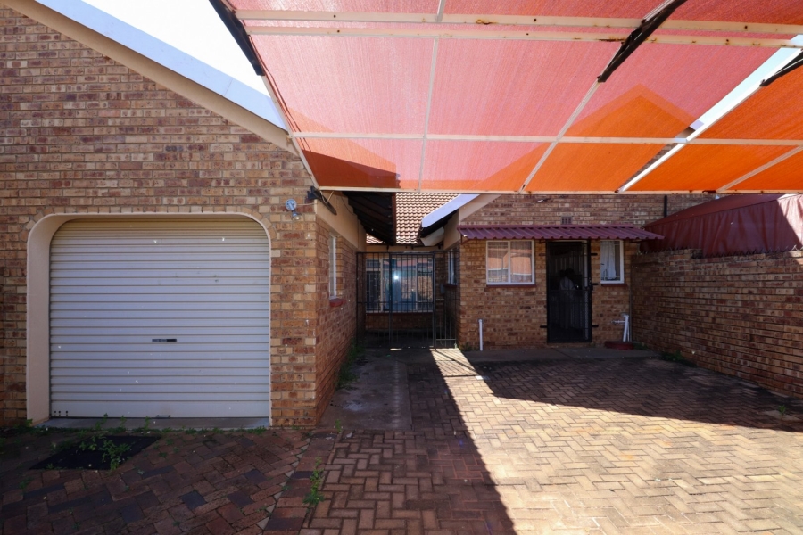 2 Bedroom Property for Sale in Stilfontein Ext 4 North West
